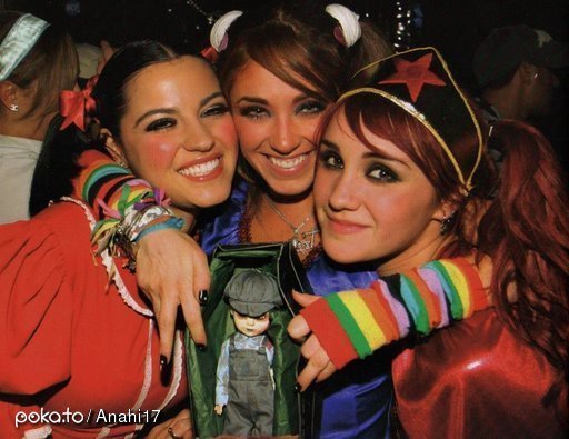 Maite-Anahi-Dulce-maite-perroni-5599643-512-395